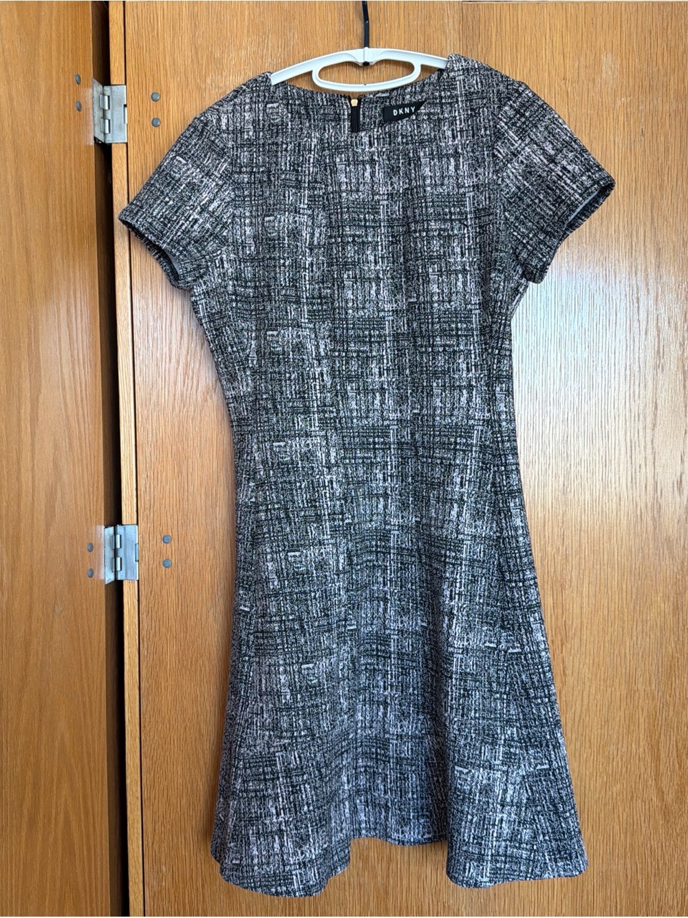 DKNY Gray Textured Short Sleeve Dress